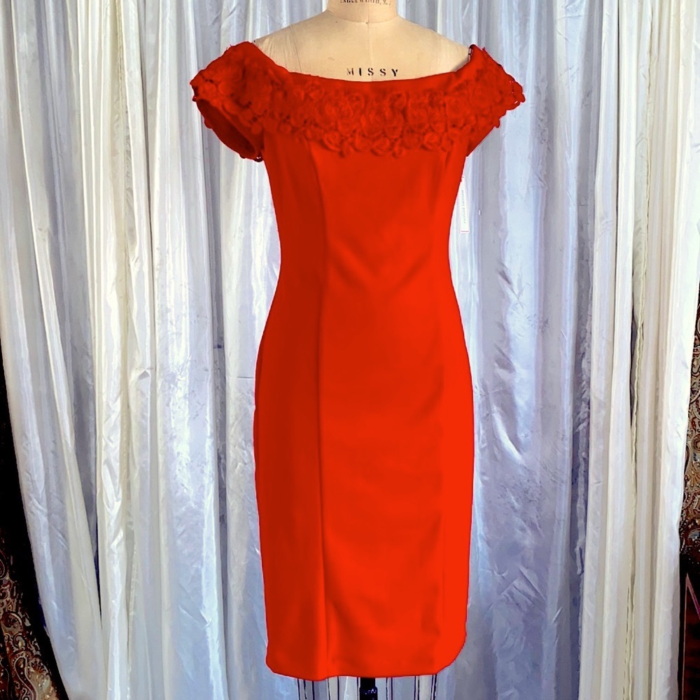 Sz  10 RED DRESS , MIDI